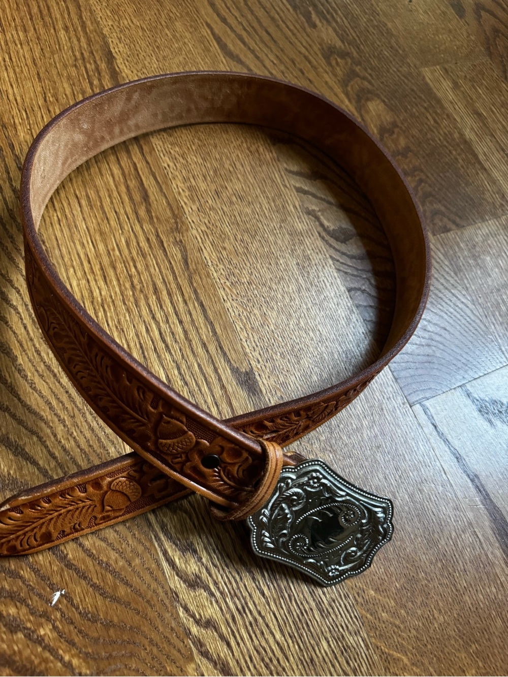 Brown Tooled Leather Western Cowboy Belt Silver Tone Buckle 32”